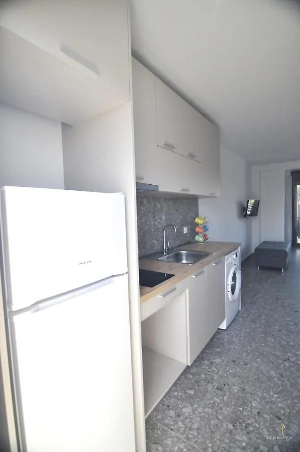 Apartment Zennova Sirene Luxury Studios Gerakini